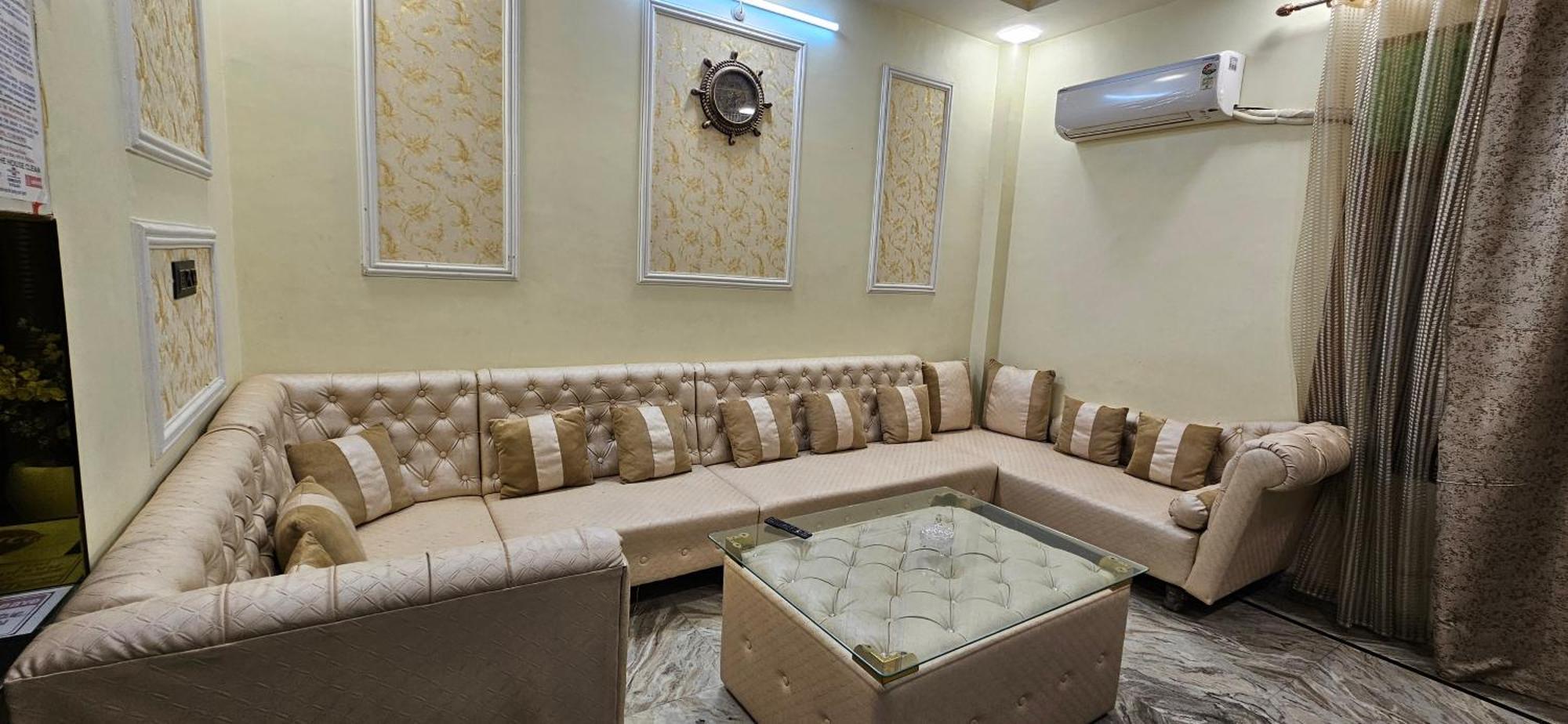 Blessing'S Home Stay 4 Bedroom Luxury Villa Lucknow Exterior foto